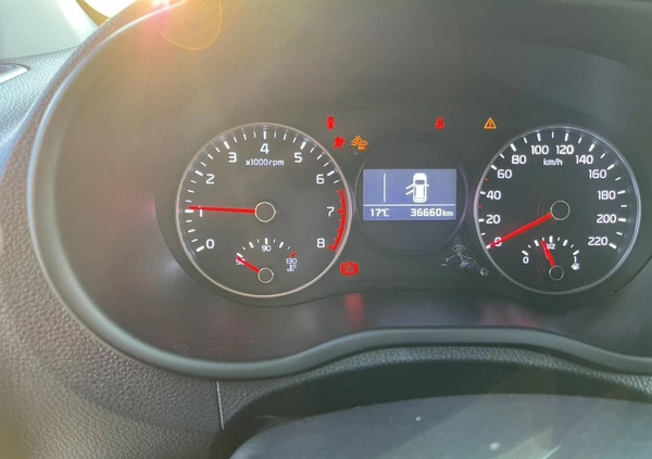 Kia Picanto cena 32900 przebieg: 36700, rok produkcji 2019 z Legionowo małe 277